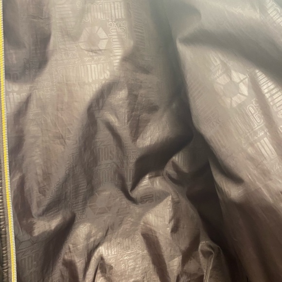 Man’s Jacket - Picture 5 of 14